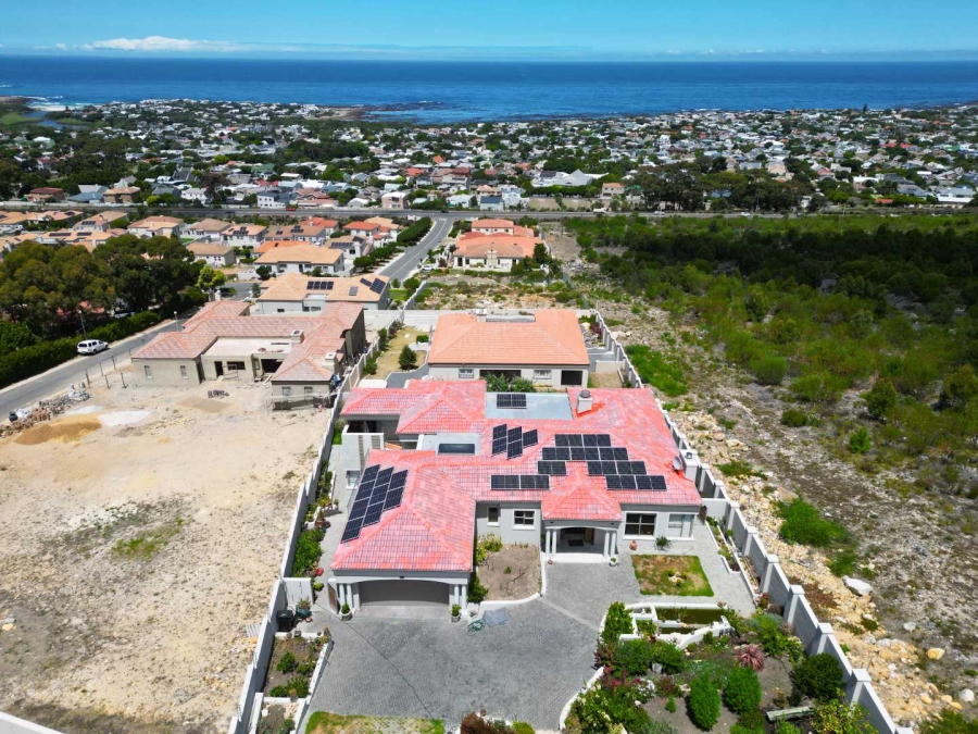 4 Bedroom Property for Sale in Onrus Western Cape